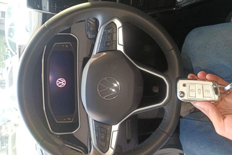 Used Volkswagen Tayron 2024 300TSI Two-Wheel-Drive Luxury Plus Advanced Version
