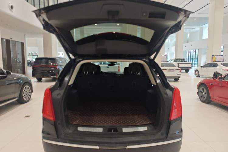 Used Cadillac XT5 2018 25T Luxury Model
