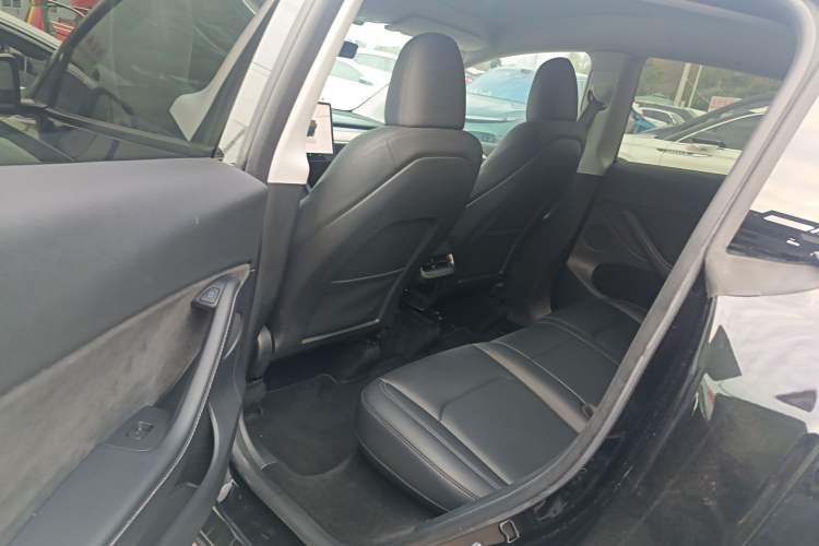 Used Tesla Model Y 2022 Rear-Wheel-Drive Version