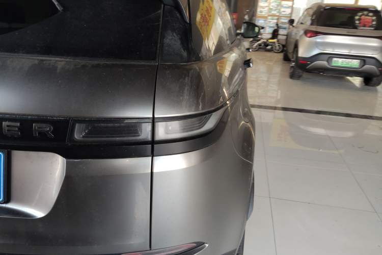 Used Land Rover Range Rover Evoque 2021 Range Rover Velar L 249PS R-Dynamic First Edition
