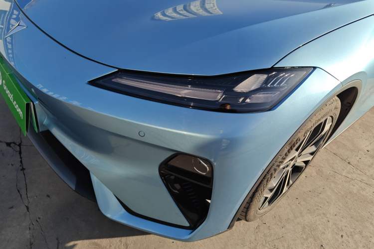 Used  L07 2024 300Max Qiankun Intelligent Driving ADS SE Range-Extended Version