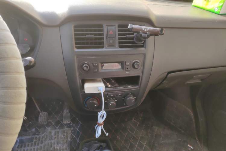 Used Wuling Rongguang 2014 1.5L S Base Version
