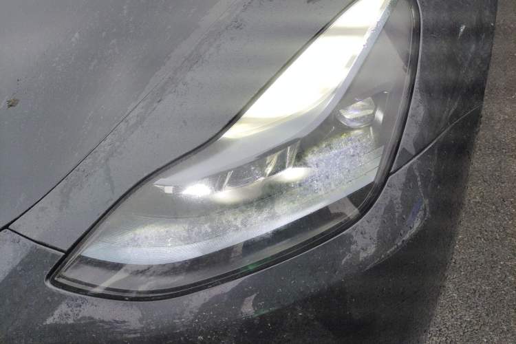 Used Tesla Model Y 2024 Rear-Wheel-Drive Version
