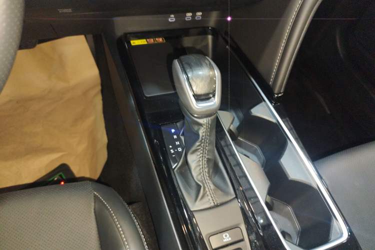 Used Toyota Camry 2024 Dual-Motor 2.0 HGVP Luxury Edition