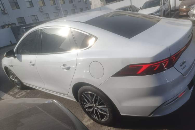 Used BYD Qin PLUS 2023 Champion Edition DM-i 120KM Leading Model
