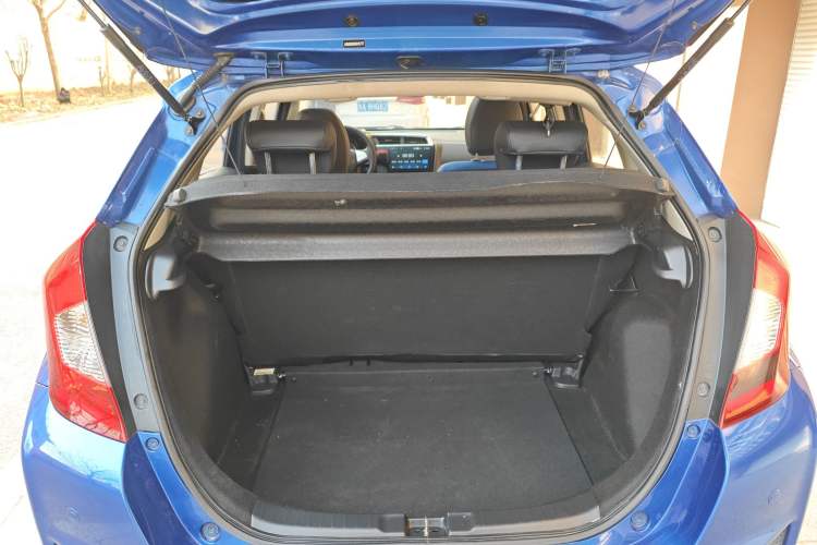 Used Honda Fit 2016 1.5L LXS CVT Comfort Sunroof Version
