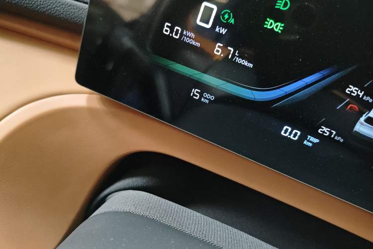 Used Geely Galaxy Galaxy Xingjian 7 EM-i 2025 55 km Launch Edition