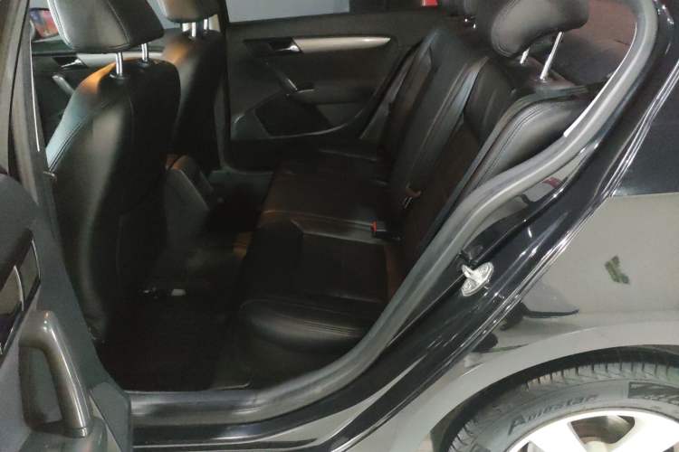 Used Volkswagen Lavida 2013 Revised Classic 1.6L Manual Fashion Edition
