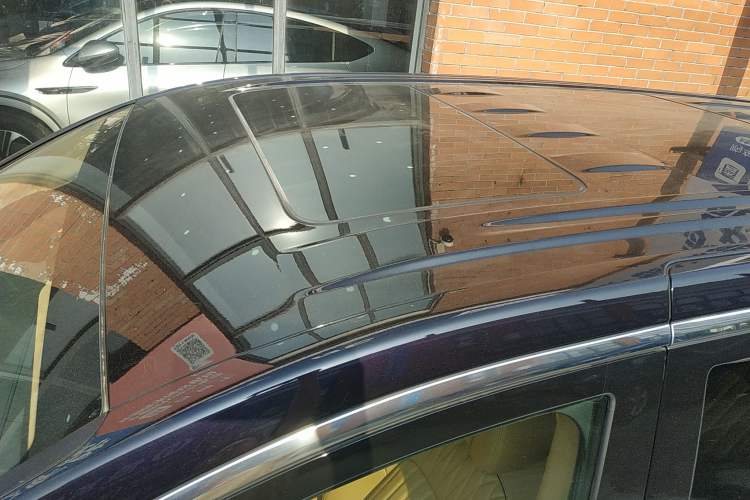 Used VOYAH Dream 2025 PHEV Four-Wheel-Drive Flagship Kunpeng Edition
