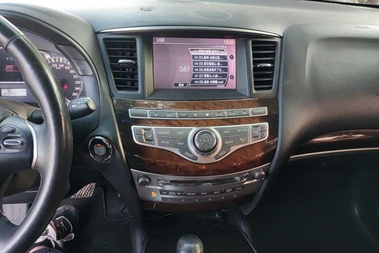 Used Infiniti QX60 2014 2.5 S/C Hybrid Two-Wheel Drive Excellence Edition