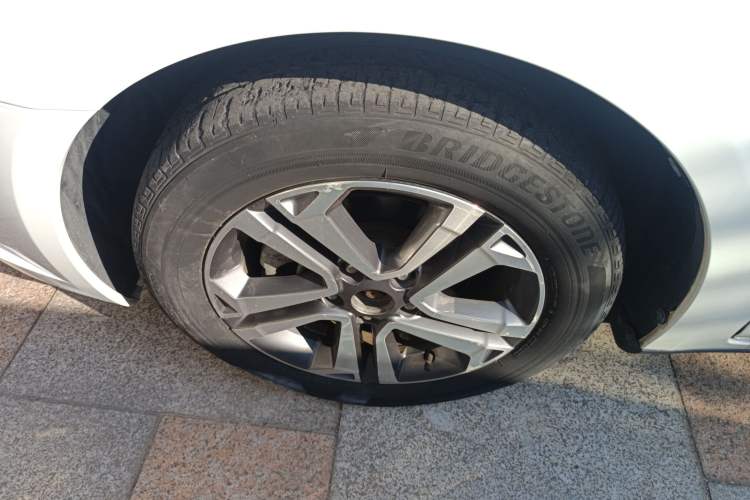 Used Luxgen 5 2015 1.8T Automatic ZhiZun Model
