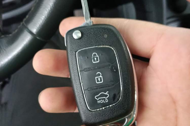 Used Hyundai Santa Fe 2015 2.0T Automatic Two-Wheel Drive Comfort Version 5 Seats