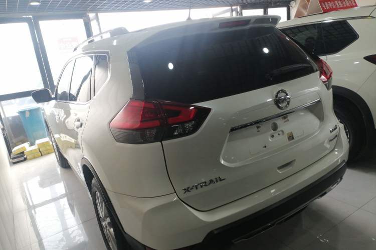 Used Nissan X-Trail 2019 2.0L CVT Smart Connect Comfort Edition 2WD
