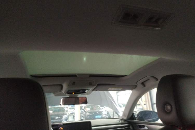 Used Volkswagen Lamando 2022 Lavida L 280TSI DSG Cool & Spicy Edition
