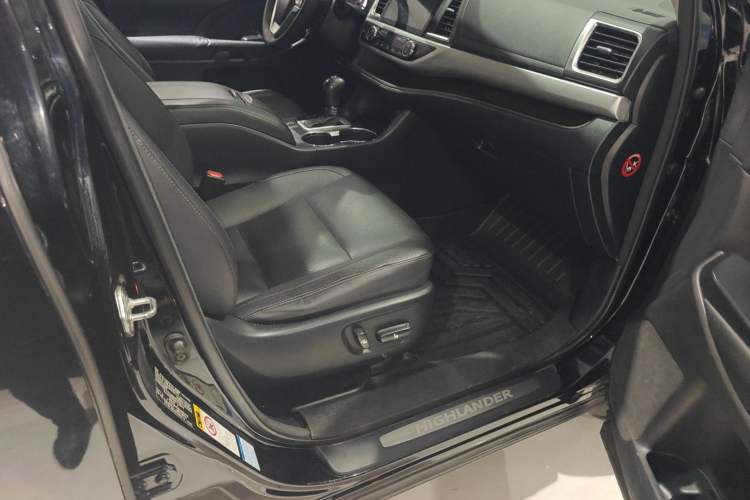 Used Toyota Highlander 2015 2.0T Four-Wheel Drive Luxury Edition 7-Seater
