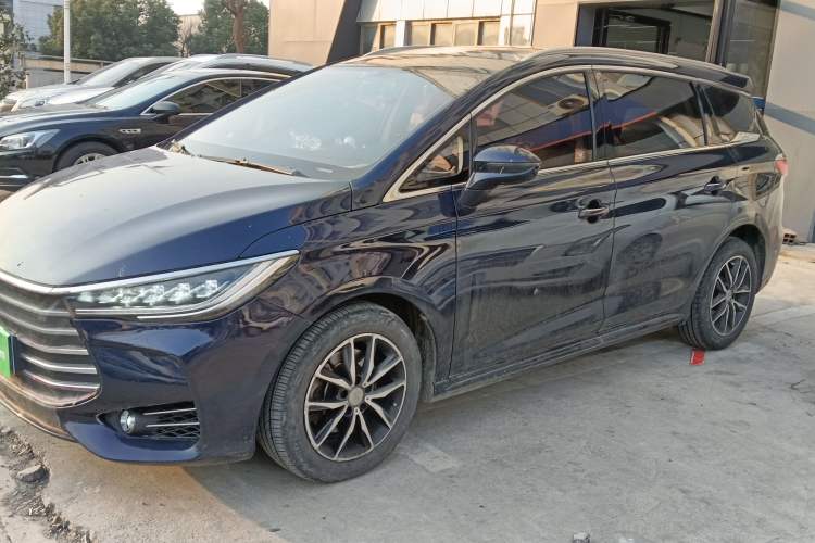 Used BYD Song MAX 2017 1.5T Automatic Smart Connect Elite 7-Seater

