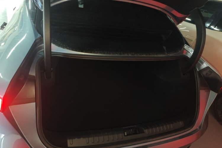 Used Lynk & Co 07 2024 EM-P 126 Long-Range Halo
