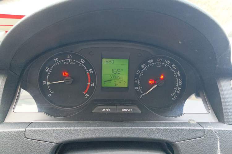 Used Skoda Rapid 2016 1.4L Manual Front-Wheel Drive Version
