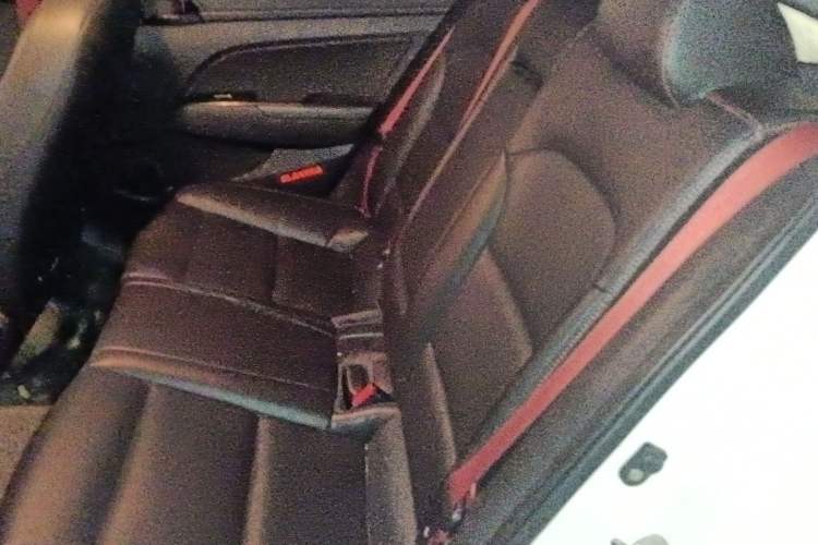 Used Hyundai Elantra 2016 1.4T Dual-Clutch Xuan Dong · Dynamic Version