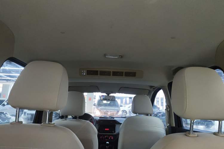 Used Wuling Hongguang 2018 1.5L S Standard Version L2B
