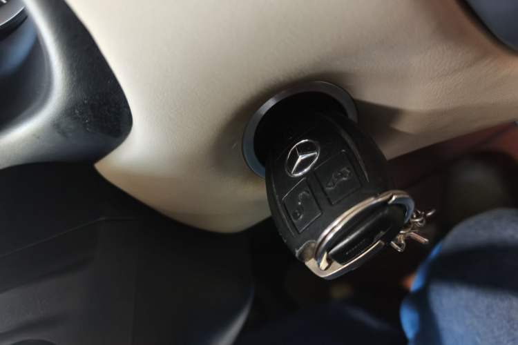 Used Mercedes-Benz Vito 2016 2.0T Business Edition
