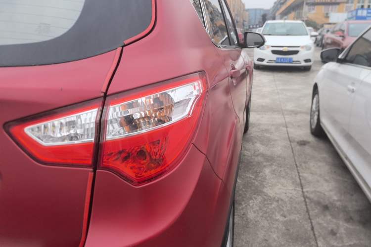 Used Changan CS35 2015 1.6L Manual Luxury Model China IV Standard