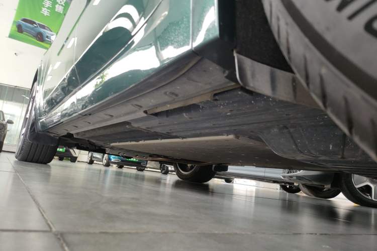 Used Li Auto L8 2023 Pro Model
