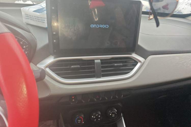 Used Baojun 510 2017 1.5L manual Comfort trim
