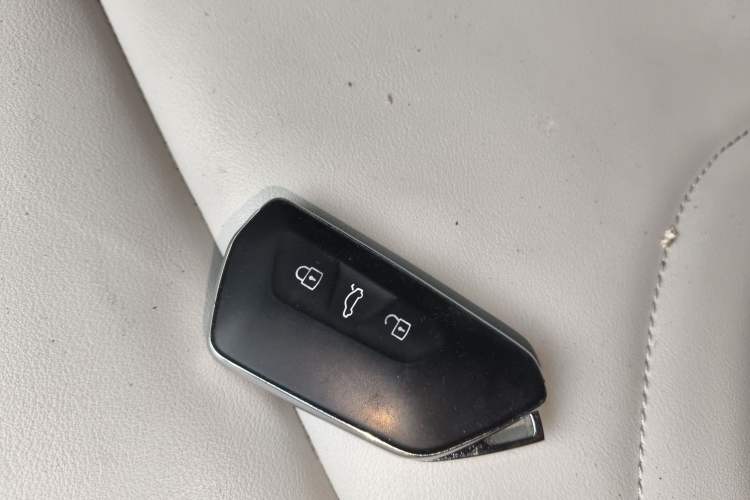 Used Volkswagen ID.4 CROZZ 2021 Long-Range PRO Two-Wheel Drive Version
