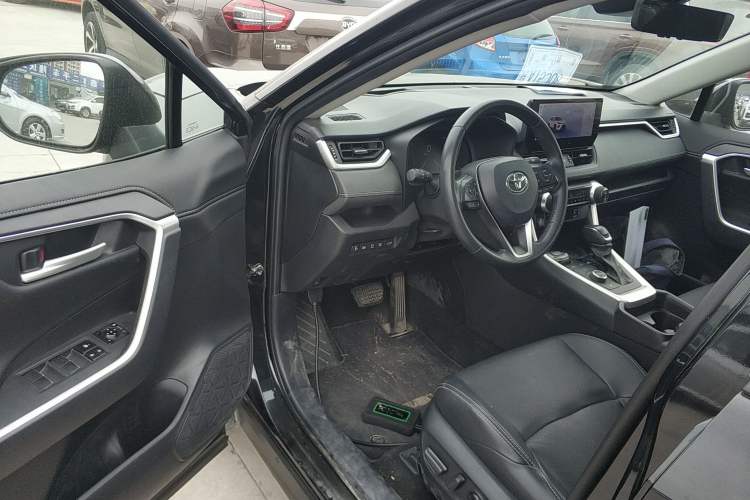 Used Toyota Wildlander 2023 Dual-Motor 2.5L E-CVT Four-Wheel Drive Prestige Edition
