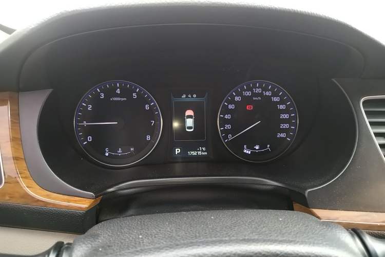 Used Hyundai Mistra 2014 1.8L Automatic Deluxe DLX Model
