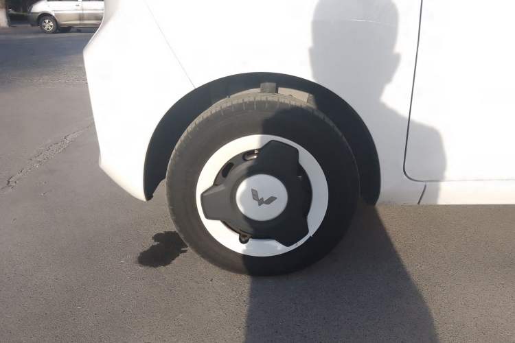 Used Wuling Hongguang MINIEV 2022 Easy Version Lithium Iron Phosphate
