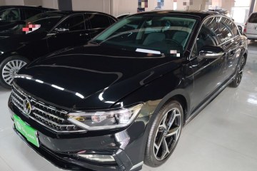 Used Volkswagen Magotan 2023 2 Million Units Limited Edition 330TSI DSG Leading Version