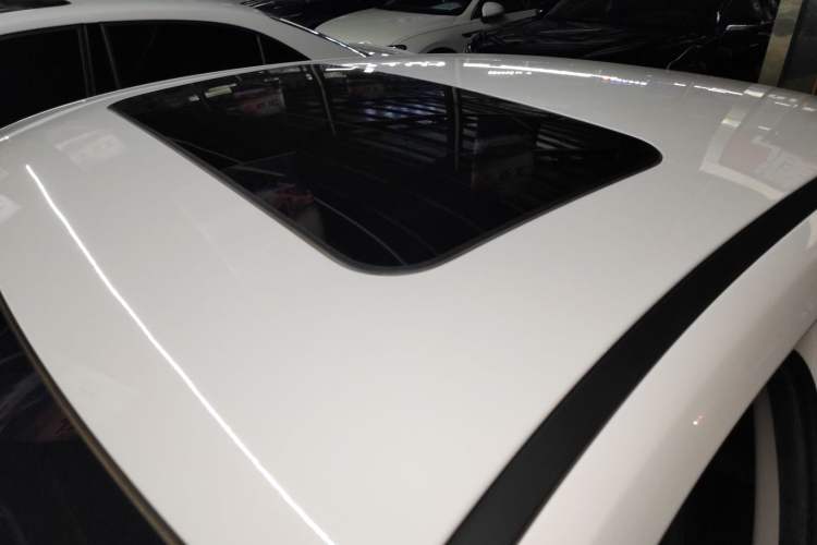 Used Hyundai Elantra 2023 1.5L CVT LUX Prestige Edition
