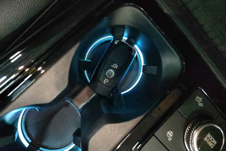 Used Ford Explorer 2020 EcoBoost 285 4x4 Titanium Edition 6 Seats
