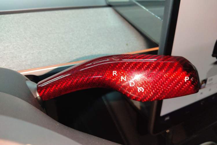 Used Tesla Model Y 2023 Rear-Wheel-Drive Version
