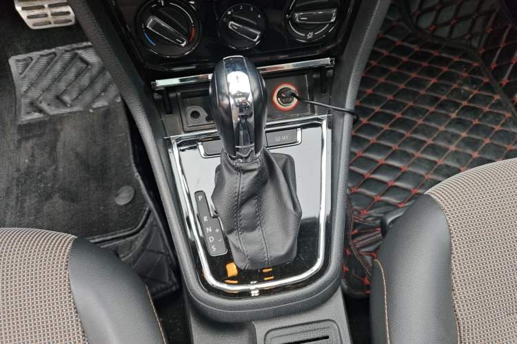 Used Volkswagen C-TREK 2017 1.6L Automatic Comfort Model
