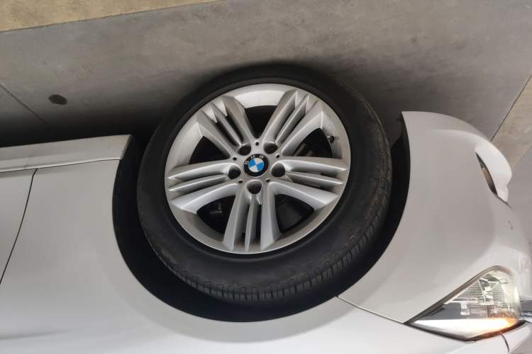 Used BMW 3 Series 2017 320Li Fashion Model
