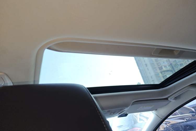 Used Ford Focus 2017 Hatchback 1.6L Automatic Fashion Edition Smart Drive Version
