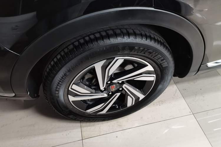 Used Hongqi HS5 2022 Revised Version 2.0T Smart Connect Flagship Edition
