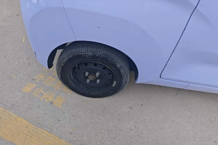 Used Chery QQ Ice Cream 2022 170km Sundae Phosphate Lithium-Ion
