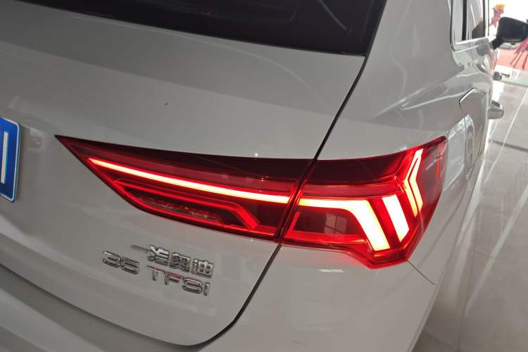 Used Audi Q3 2022 35 TFSI Progressive Dynamic Edition
