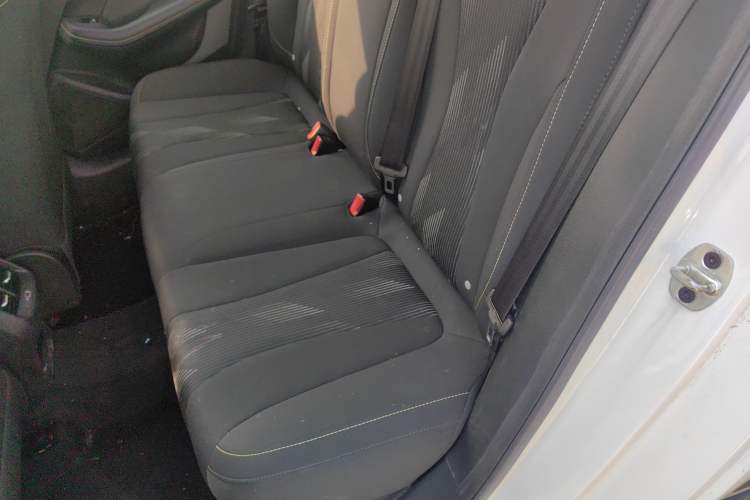 Used Roewe i5 2021 1.5L CVT Platinum Edition
