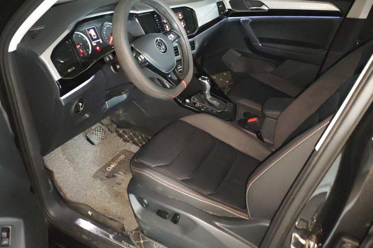 Used Volkswagen Tayron 2021 280TSI Two-Wheel Drive Luxury Smart Connectivity Version