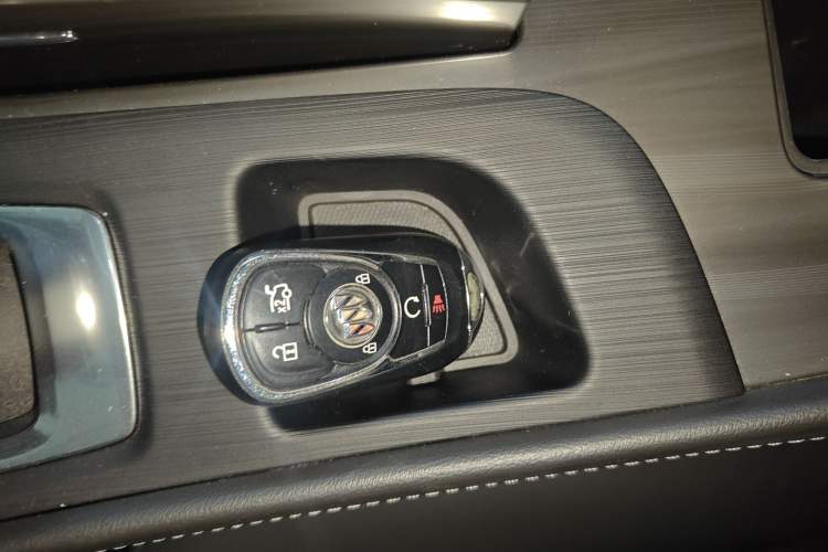 Used Buick LaCrosse 2021 652T Luxury Model
