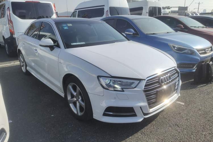 Used Audi A3 2018 30th Anniversary Edition Limousine 35 TFSI Fashion Model
