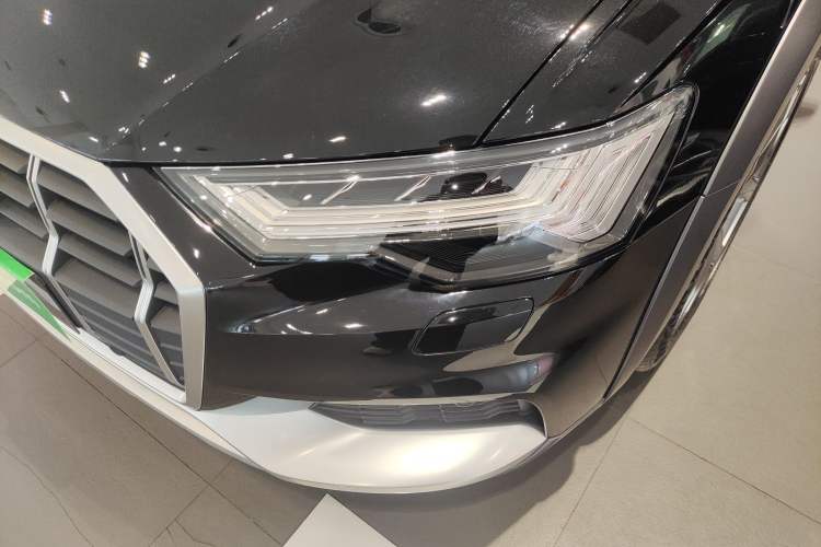 Used Audi A6 2024 allroad quattro 55 TFSI Prestige Off-Road Model