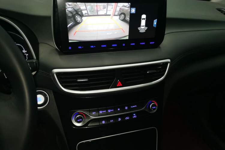 Used Hyundai Tucson 2020 280TGDi Two-Wheel-Drive GLS Fashion Edition China VI Standard
