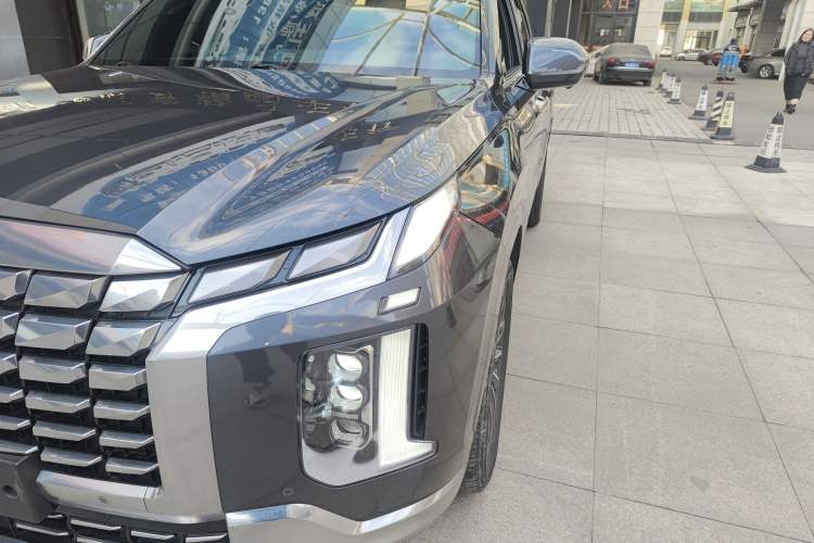 Used Hyundai Palisade 2023 3.5L Automatic All-Wheel Drive Calligraphy
