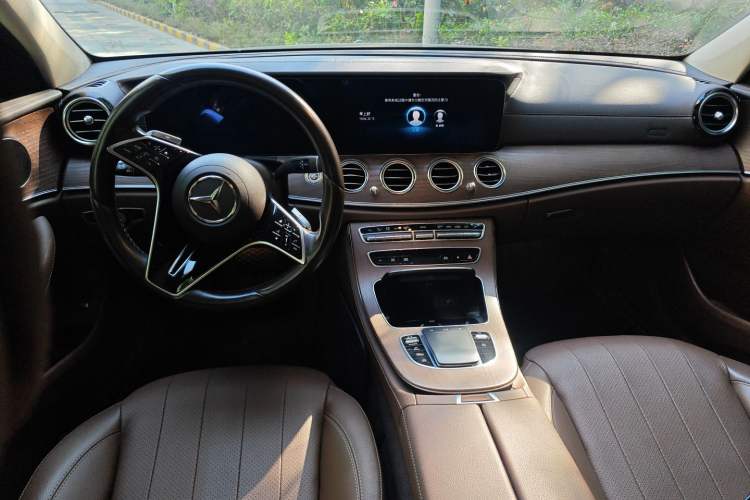 Used Mercedes-Benz E-Class 2021 E 300 L Stylish Model
